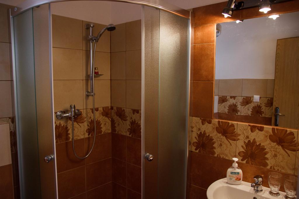 Penzion Conti Trencianska Tepla Exterior foto